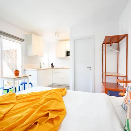 Gimena By 10tosea Апартаменти